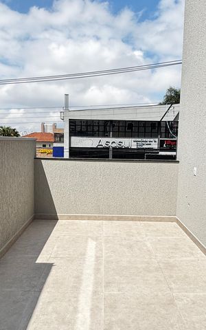 Casa de condomínio à venda com 100m², 3 quartos e 2 vagas Casa de condomínio à venda com 100m², 3 quartos e 2 vagasVaranda