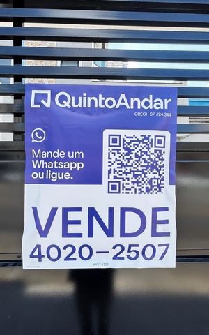 Casa de condomínio à venda com 100m², 3 quartos e 2 vagas Casa de condomínio à venda com 100m², 3 quartos e 2 vagasFachada