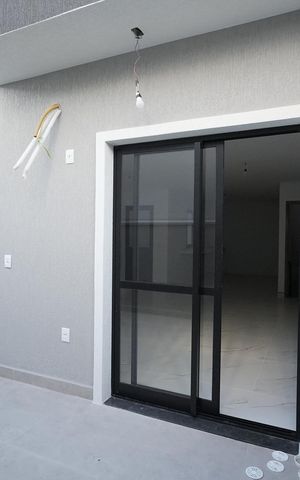 Casa à venda com 96m², 3 quartos e 2 vagasVaranda da Sala