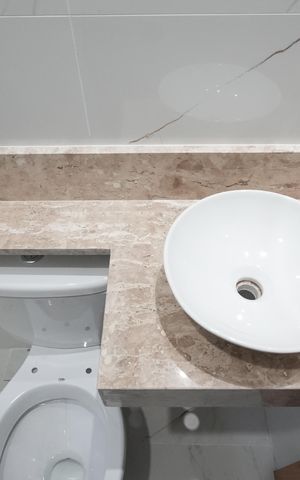 Casa à venda com 96m², 3 quartos e 2 vagasBanheiro Social
