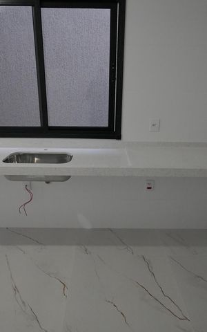 Casa à venda com 96m², 3 quartos e 2 vagasCozinha