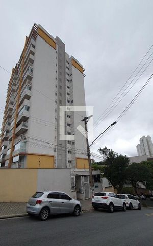 Apartamento para alugar com 57m², 2 quartos e 1 vaga Apartamento para alugar com 57m², 2 quartos e 1 vagaFachada
