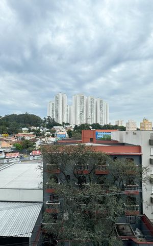 Apartamento para alugar com 57m², 2 quartos e 1 vaga Apartamento para alugar com 57m², 2 quartos e 1 vagaVista - Sacada