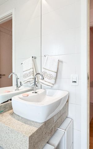 Apartamento para alugar com 57m², 2 quartos e 1 vaga Apartamento para alugar com 57m², 2 quartos e 1 vagaBanheiro Social
