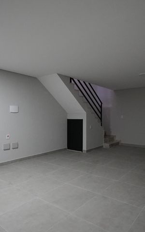 Casa à venda com 96m², 3 quartos e 2 vagasGaragem
