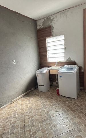 Casa para alugar com 130m², 2 quartos e 2 vagas Casa para alugar com 130m², 2 quartos e 2 vagasÁrea de Serviço