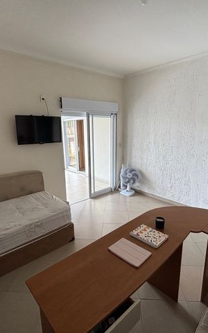 Casa para alugar com 130m², 2 quartos e 2 vagas Casa para alugar com 130m², 2 quartos e 2 vagasQuarto 1
