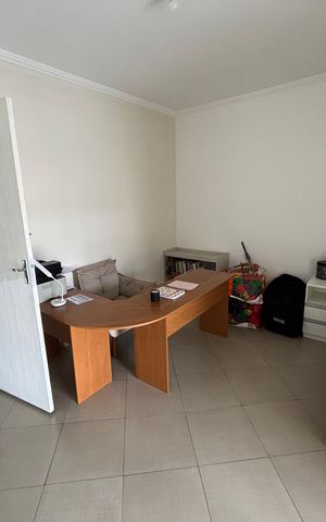 Casa para alugar com 130m², 2 quartos e 2 vagas Casa para alugar com 130m², 2 quartos e 2 vagasQuarto 1