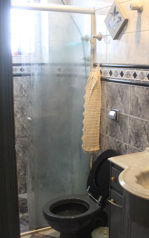 Apartamento à venda com 134m², 3 quartos e 2 vagasBanheiro da Suíte