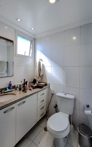 Apartamento à venda com 146m², 4 quartos e 3 vagas Apartamento à venda com 146m², 4 quartos e 3 vagasBanheiro da Suíte