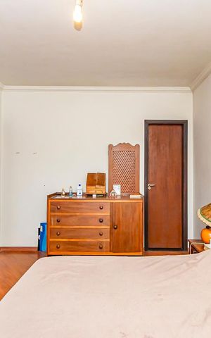 Casa à venda com 146m², 3 quartos e 2 vagas Casa à venda com 146m², 3 quartos e 2 vagasQuarto