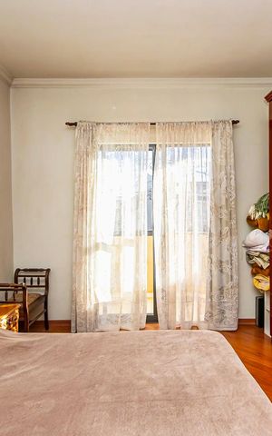 Casa à venda com 146m², 3 quartos e 2 vagas Casa à venda com 146m², 3 quartos e 2 vagasQuarto