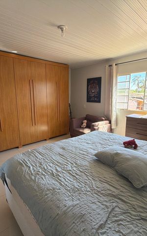 Casa à venda com 88m², 2 quartos e 5 vagas