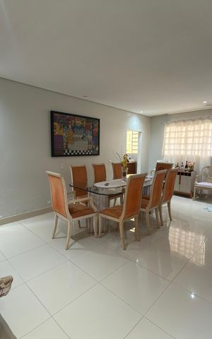 Casa à venda com 88m², 2 quartos e 5 vagas