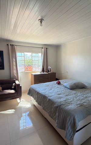 Casa à venda com 88m², 2 quartos e 5 vagas