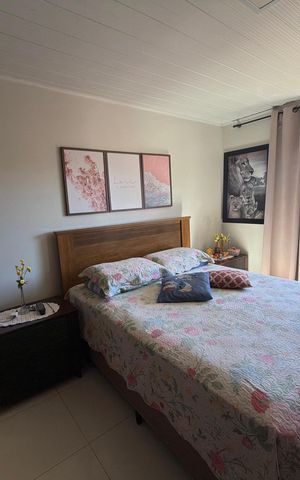 Casa à venda com 88m², 2 quartos e 5 vagas