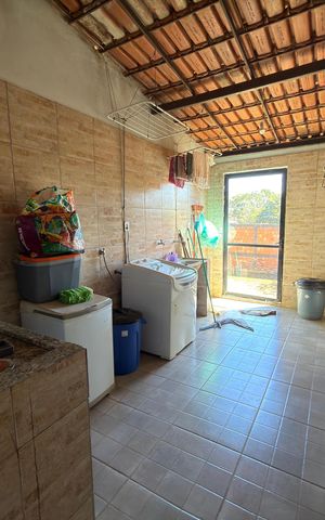Casa à venda com 88m², 2 quartos e 5 vagas