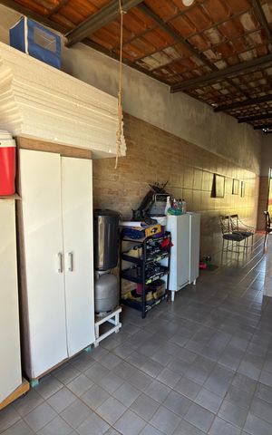 Casa à venda com 88m², 2 quartos e 5 vagas
