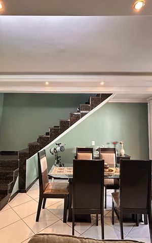 Casa à venda com 200m², 3 quartos e 3 vagas