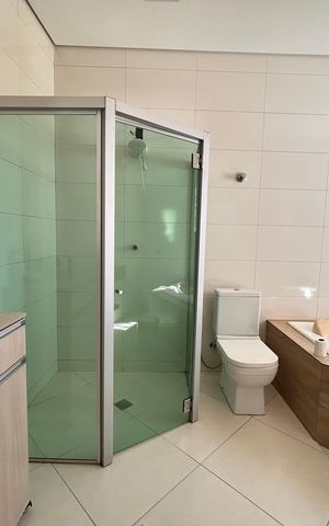 Casa à venda com 200m², 3 quartos e 3 vagas