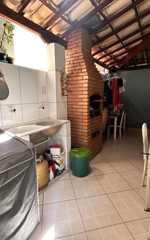 Casa à venda com 200m², 3 quartos e 3 vagas