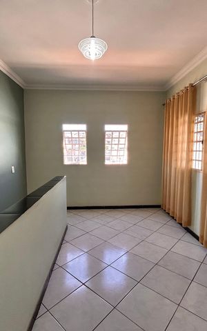 Casa à venda com 200m², 3 quartos e 3 vagas