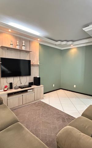 Casa à venda com 200m², 3 quartos e 3 vagas