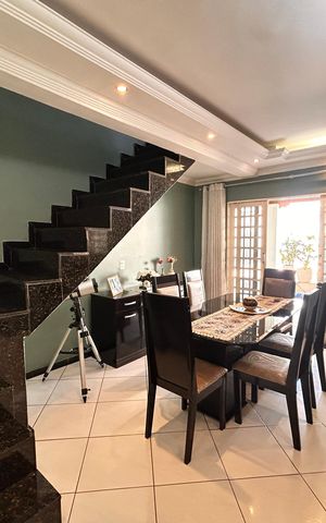 Casa à venda com 200m², 3 quartos e 3 vagas