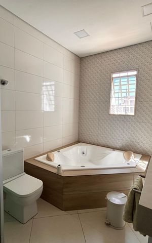Casa à venda com 200m², 3 quartos e 3 vagas