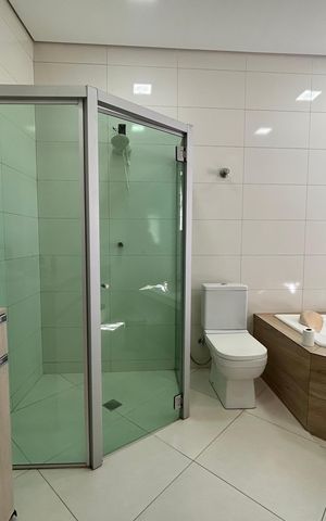Casa à venda com 200m², 3 quartos e 3 vagas
