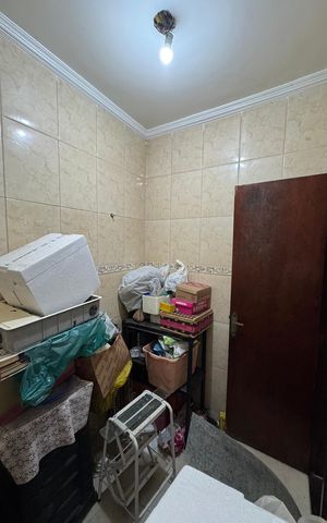Casa à venda com 240m², 3 quartos e 2 vagas