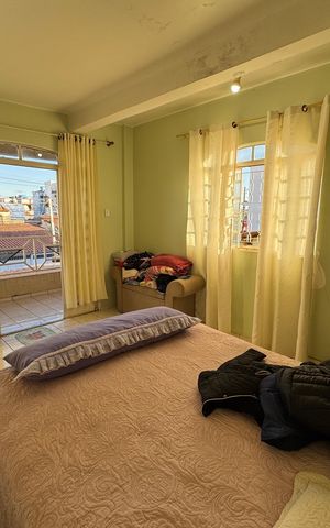 Casa à venda com 240m², 3 quartos e 2 vagas