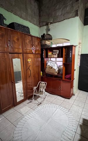 Casa à venda com 240m², 3 quartos e 2 vagas