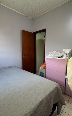 Casa à venda com 240m², 3 quartos e 2 vagas