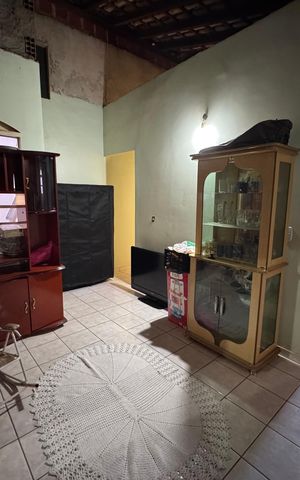 Casa à venda com 240m², 3 quartos e 2 vagas