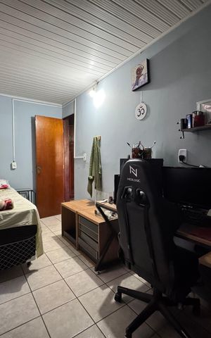 Casa à venda com 240m², 3 quartos e 2 vagas