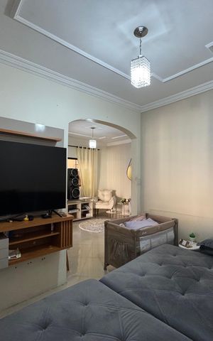 Casa à venda com 240m², 3 quartos e 2 vagas