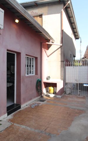 Casa para alugar com 140m², 4 quartos e 5 vagasÁrea de Serviço
