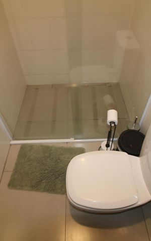 Casa para alugar com 140m², 4 quartos e 5 vagasBanheiro Suíte 2
