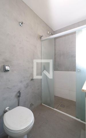 Casa para alugar com 150m², 3 quartos e 3 vagas Casa para alugar com 150m², 3 quartos e 3 vagasBanheiro
