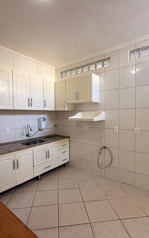 Casa para alugar com 174m², 3 quartos e 2 vagasCozinha