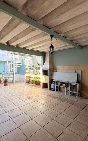 Casa para alugar com 174m², 3 quartos e 2 vagasQuintal com Churrasqueira e garagem