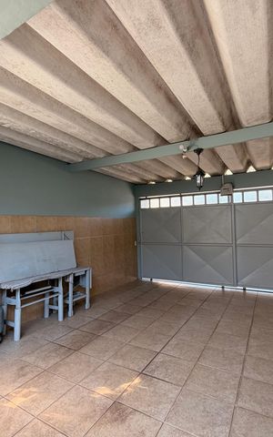 Casa para alugar com 174m², 3 quartos e 2 vagasQuintal com Churrasqueira e garagem