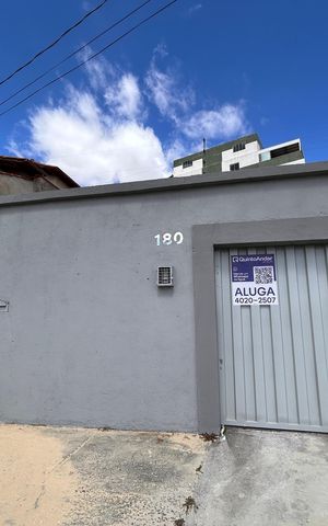 Casa para alugar com 180m², 4 quartos e 5 vagas