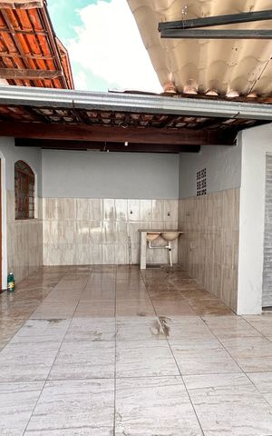 Casa para alugar com 180m², 4 quartos e 5 vagas