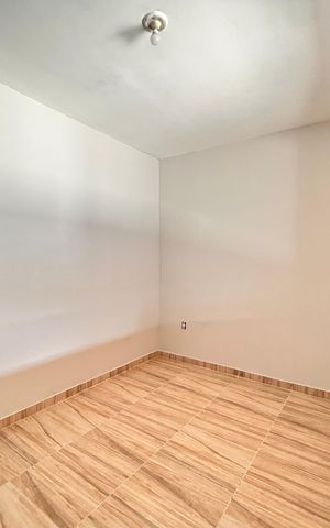 Casa para alugar com 180m², 4 quartos e 5 vagas