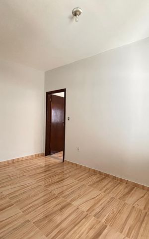 Casa para alugar com 180m², 4 quartos e 5 vagas