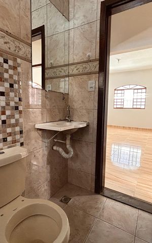 Casa para alugar com 180m², 4 quartos e 5 vagas