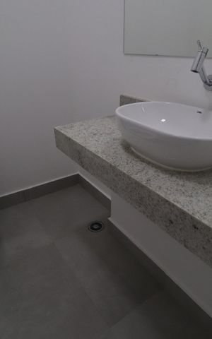Apartamento para alugar com 96m², 3 quartos e 2 vagasLavabo