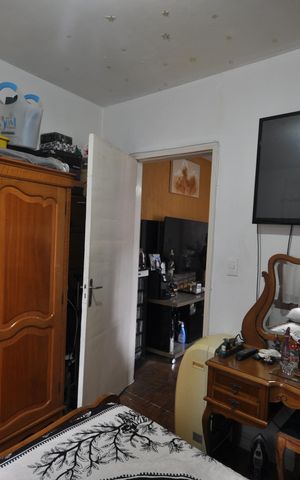 Casa à venda com 500m², 2 quartos e 1 vagaQuarto 2